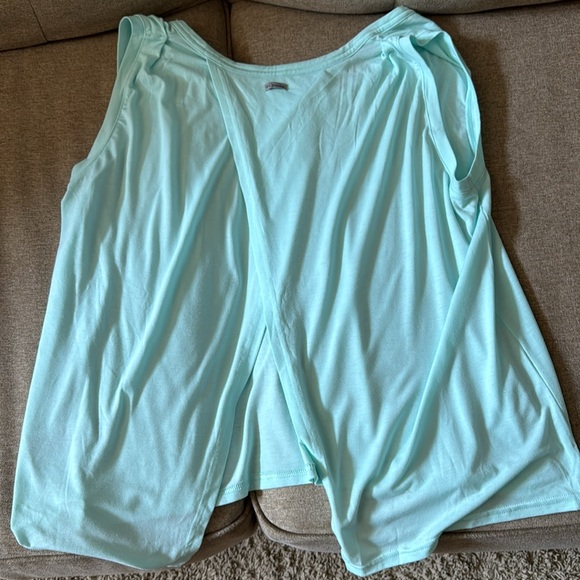Columbia teal wrap tank in Med - Picture 5 of 6